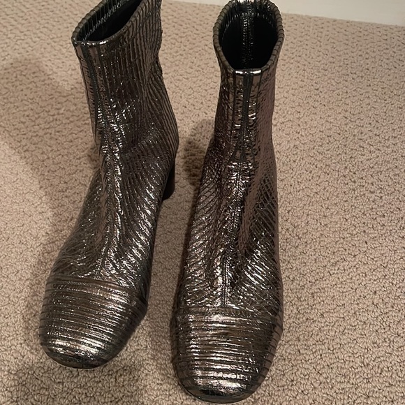 Isabelle marant size 39 silver/gunmetal booties - Picture 2 of 11